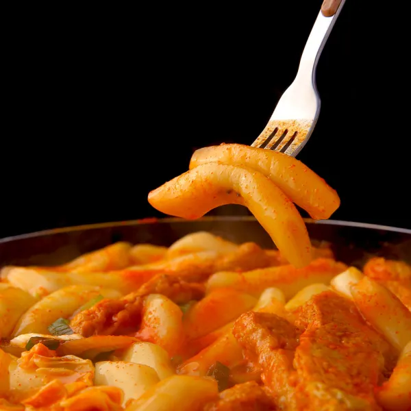 떡볶이공장 (보통맛 1팩 소스포함) 국물 밀떡 즉석 어묵 옛날떡볶이 밀키트
